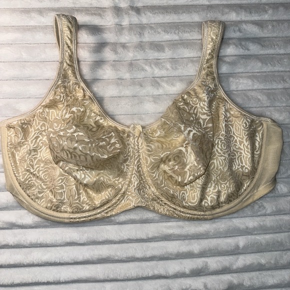 Breezies Other - Lace Breeziest Unlined With Underwire -004